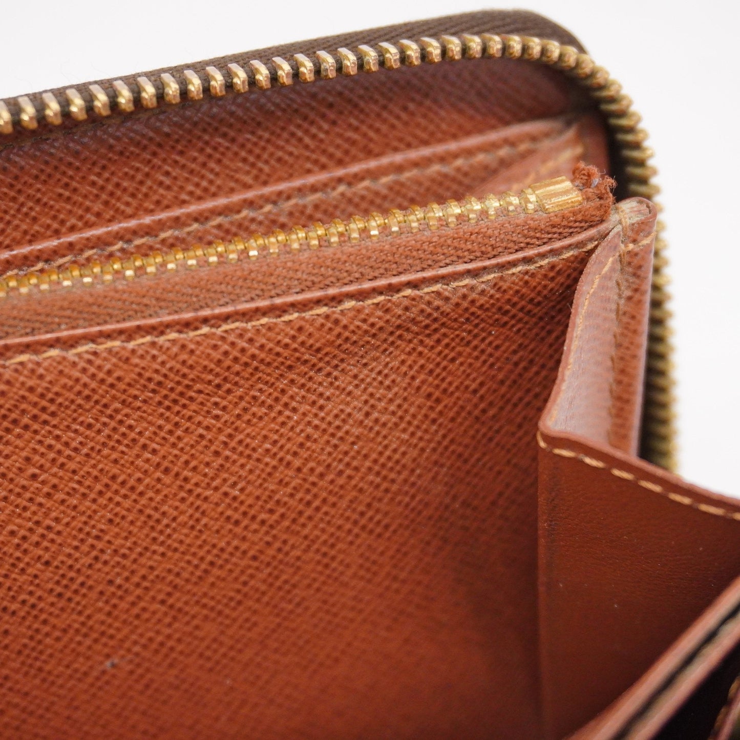 LOUIS VUITTONAuth  Monogram Zippy Wallet M42616 Long Wallet [bi-fold]