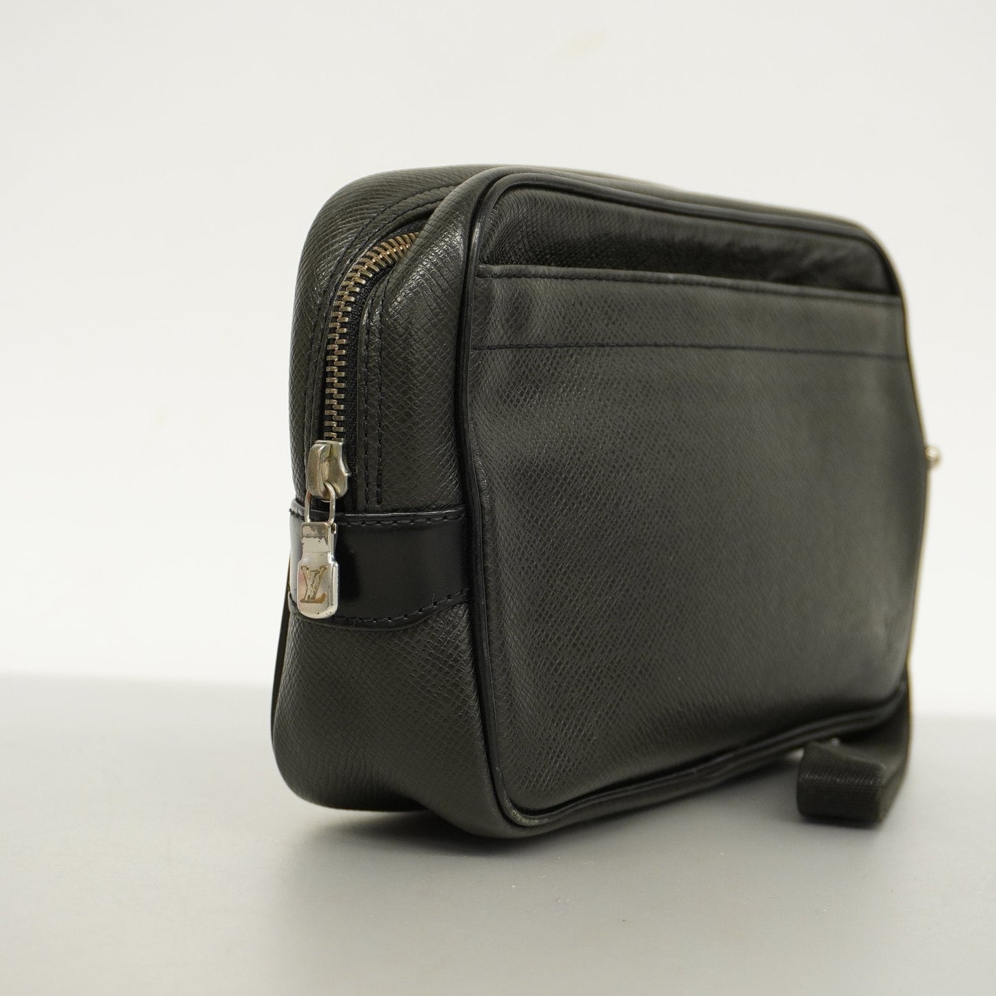 LOUIS VUITTONAuth  Taiga Karuga M30812 Men's Clutch Bag Ardoise