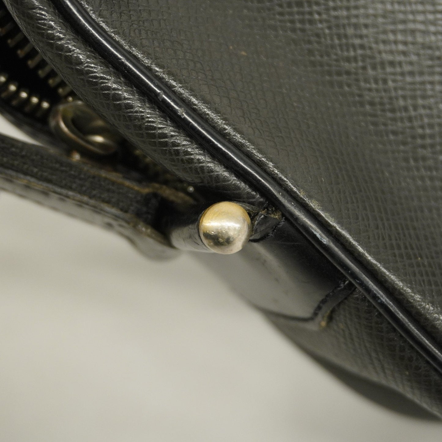 LOUIS VUITTONAuth  Taiga Karuga M30812 Men's Clutch Bag Ardoise