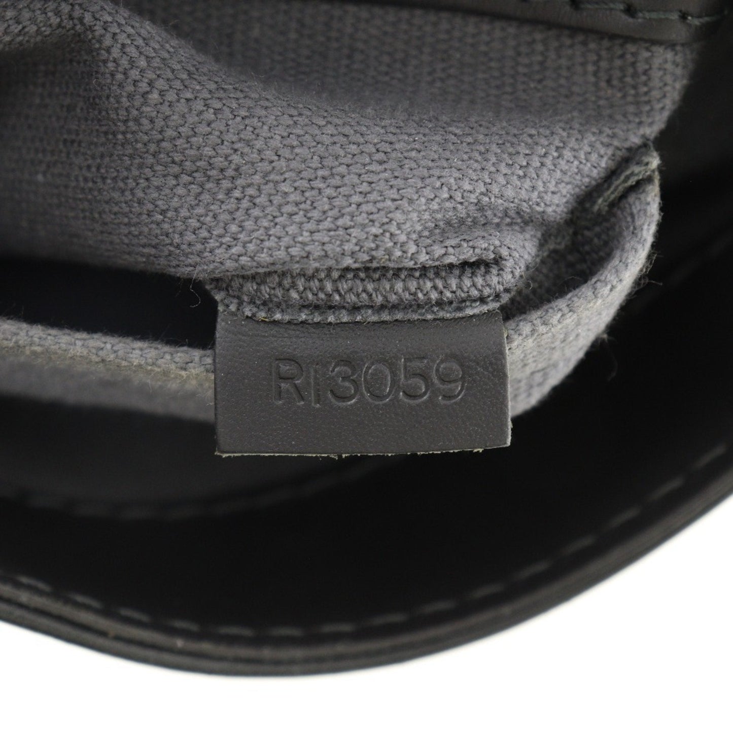 LOUIS VUITTON Yuma Shoulder Bag Utah M97024 Leather Basalt Black RI3059 Men's