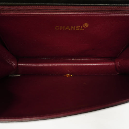 CHANEL   Matelasse Chain Shoulder Women's Leather Shoulder Bag Black Leather Shoulder Bag Black