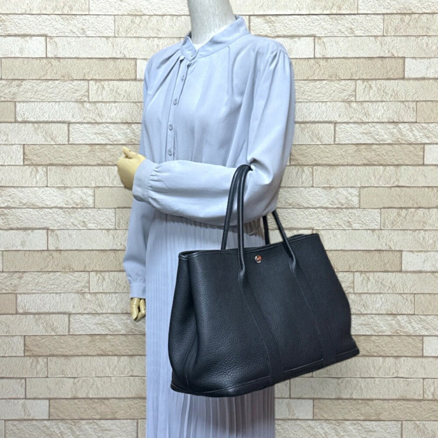 Hermes Black Negonda Leather Tote Bag ( )