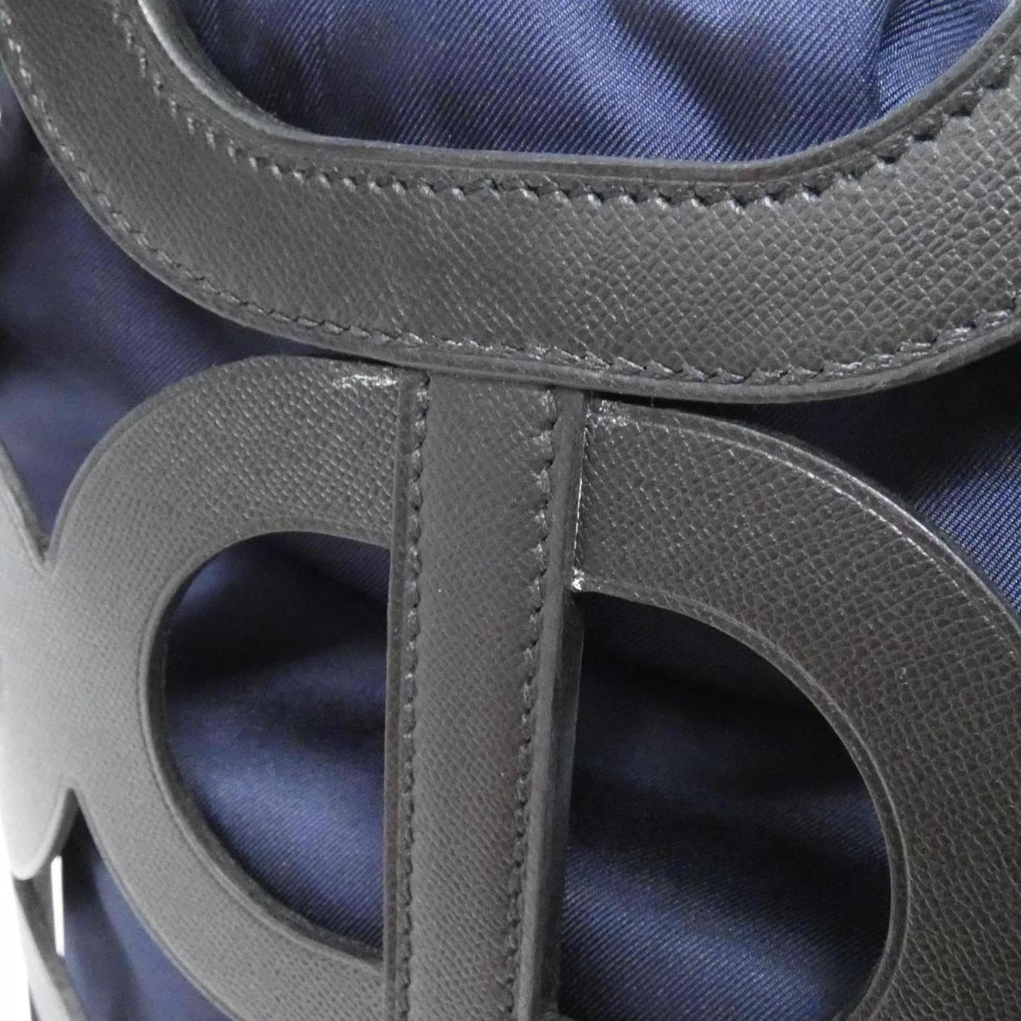 Hermes Black Navy Silk Handbag ( )