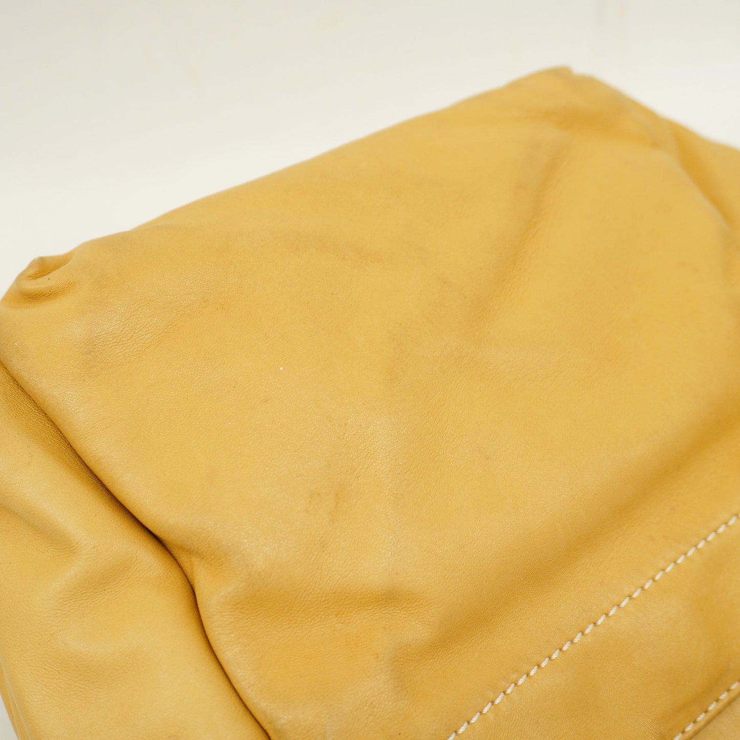 CHANEL   Chain Shoulder Women's Leather Shoulder Bag Beige