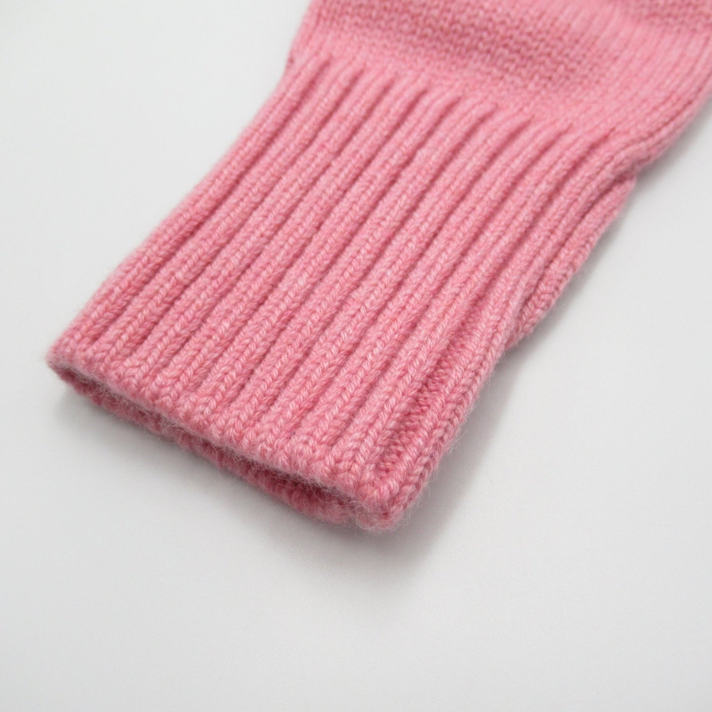 CHANEL Arm cover Pink Cashmere P55392K07246