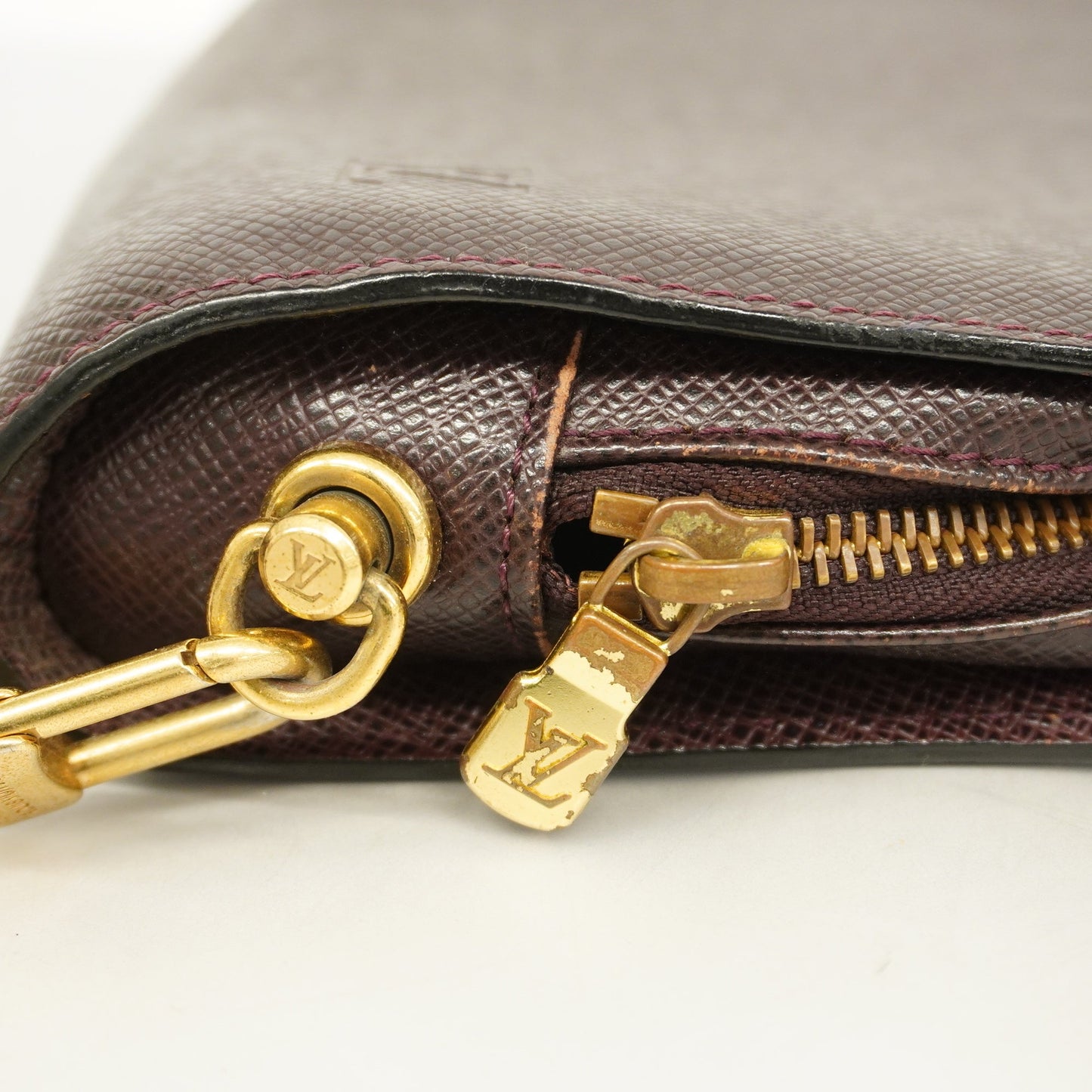 LOUIS VUITTONAuth  Taiga Baikal M30186 Men's Clutch Bag Acajou