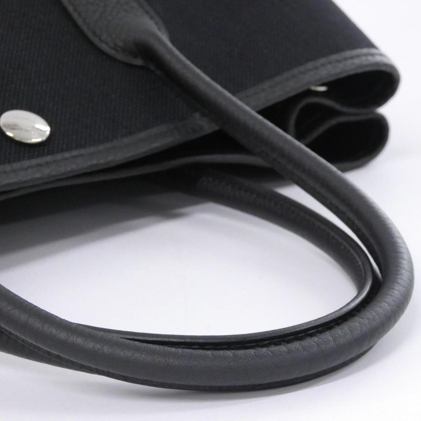 Hermes Black Negonda Leather Handbag ( )