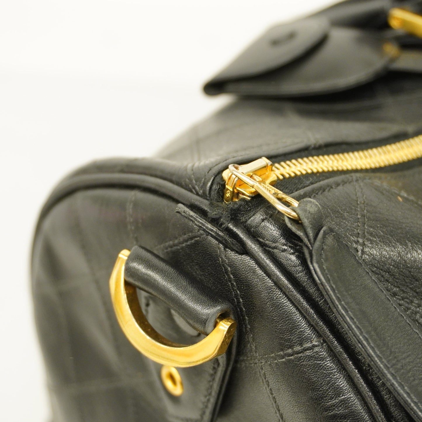 CHANEL   Bicolor Boston Bag Women,Men,Unisex Leather Boston Bag Black