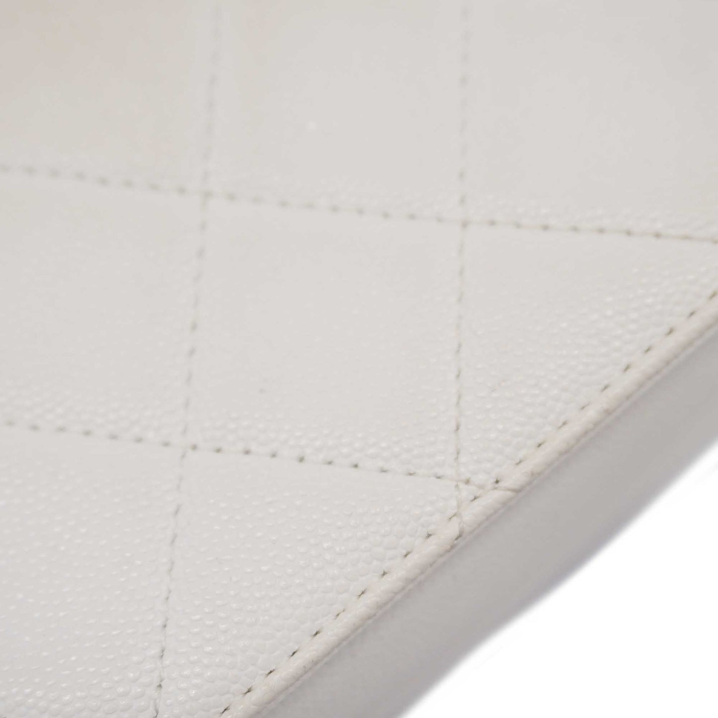 CHANEL   Matelasse Chain Shoulder Women's Leather Shoulder Bag White