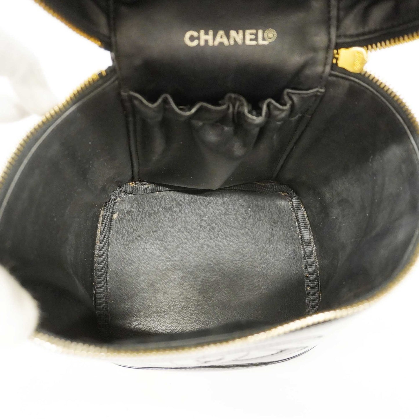 CHANEL   Vanity Bag Women's Patent Leather Vanity Bag Black