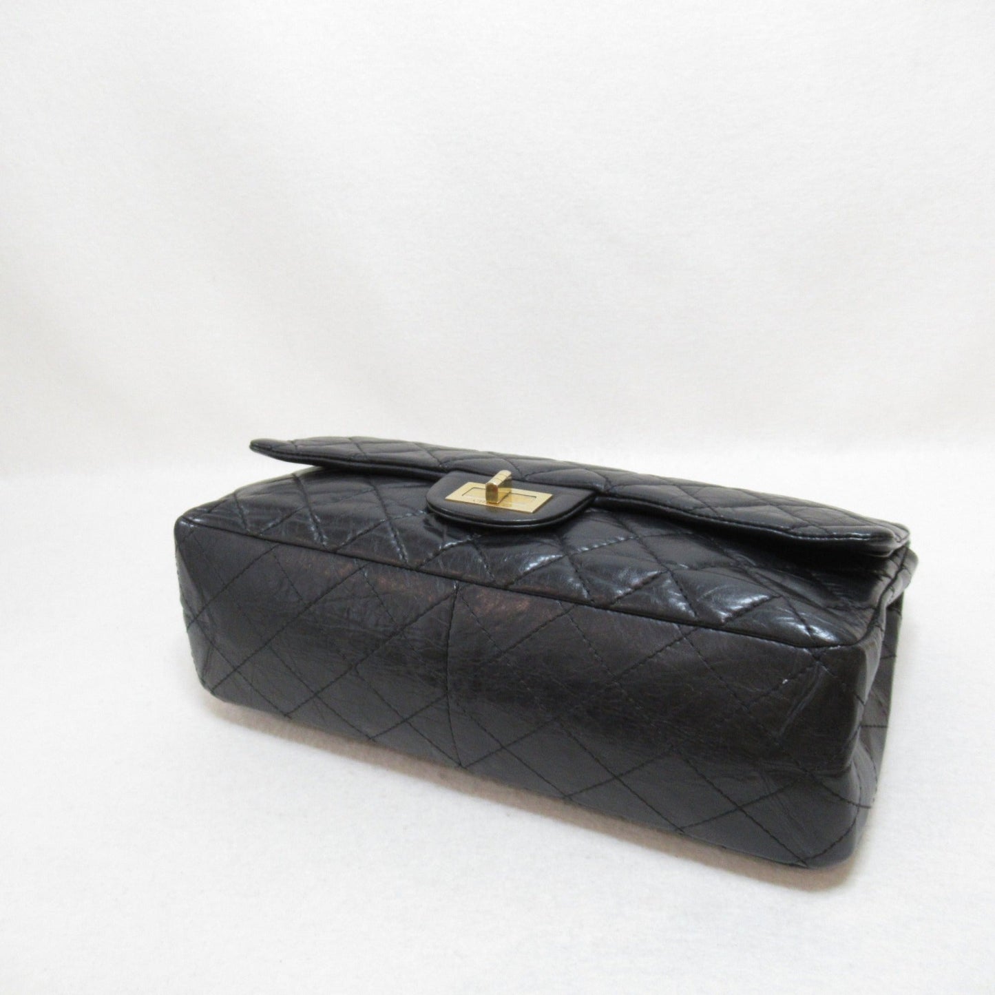 CHANEL 2.55 Maxi Matelasse Chain Shoulder Bag Black Calfskin [cowhide] A37590