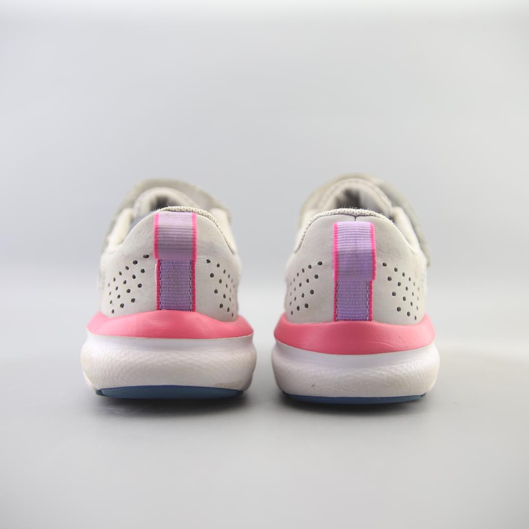 UNDER ARMOUR ASSERT 9 AC