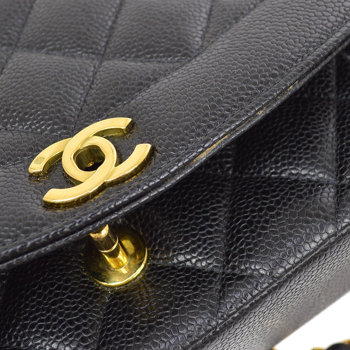CHANEL 1994-1996 Black Caviar Diana Medium 71385