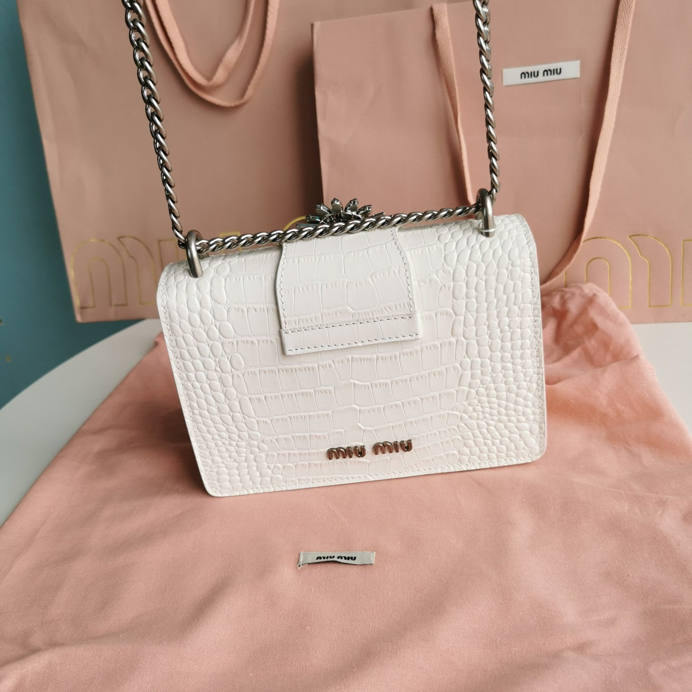 LADY 20 HANDBAG IN CROCODILE PATTERN WHITE CREAM CALFSKIN Amelia