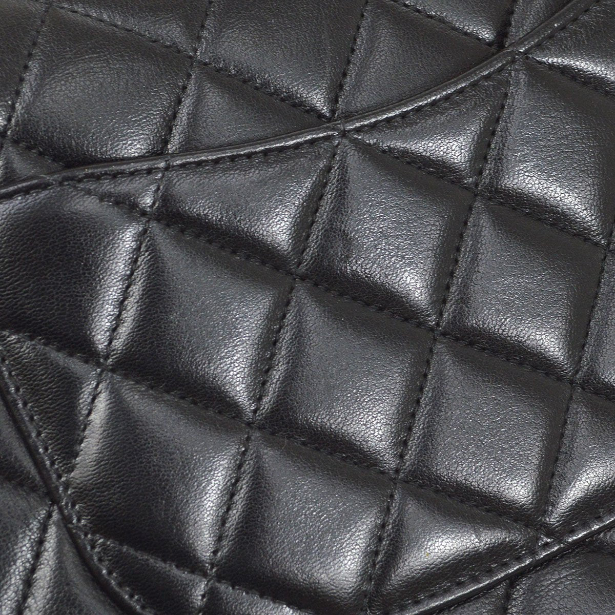 CHANEL 1996-1997 Classic Flap Handbag Medium 72819