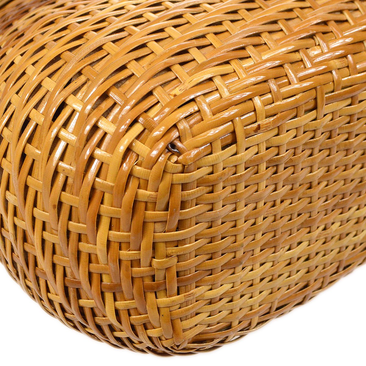 CHANEL 1997-1999 Basket Chain Shoulder Bag Beige Rattan