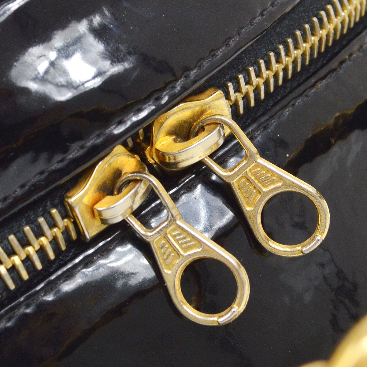 CHANEL Chain Vanity Round Hand Bag Black 72826