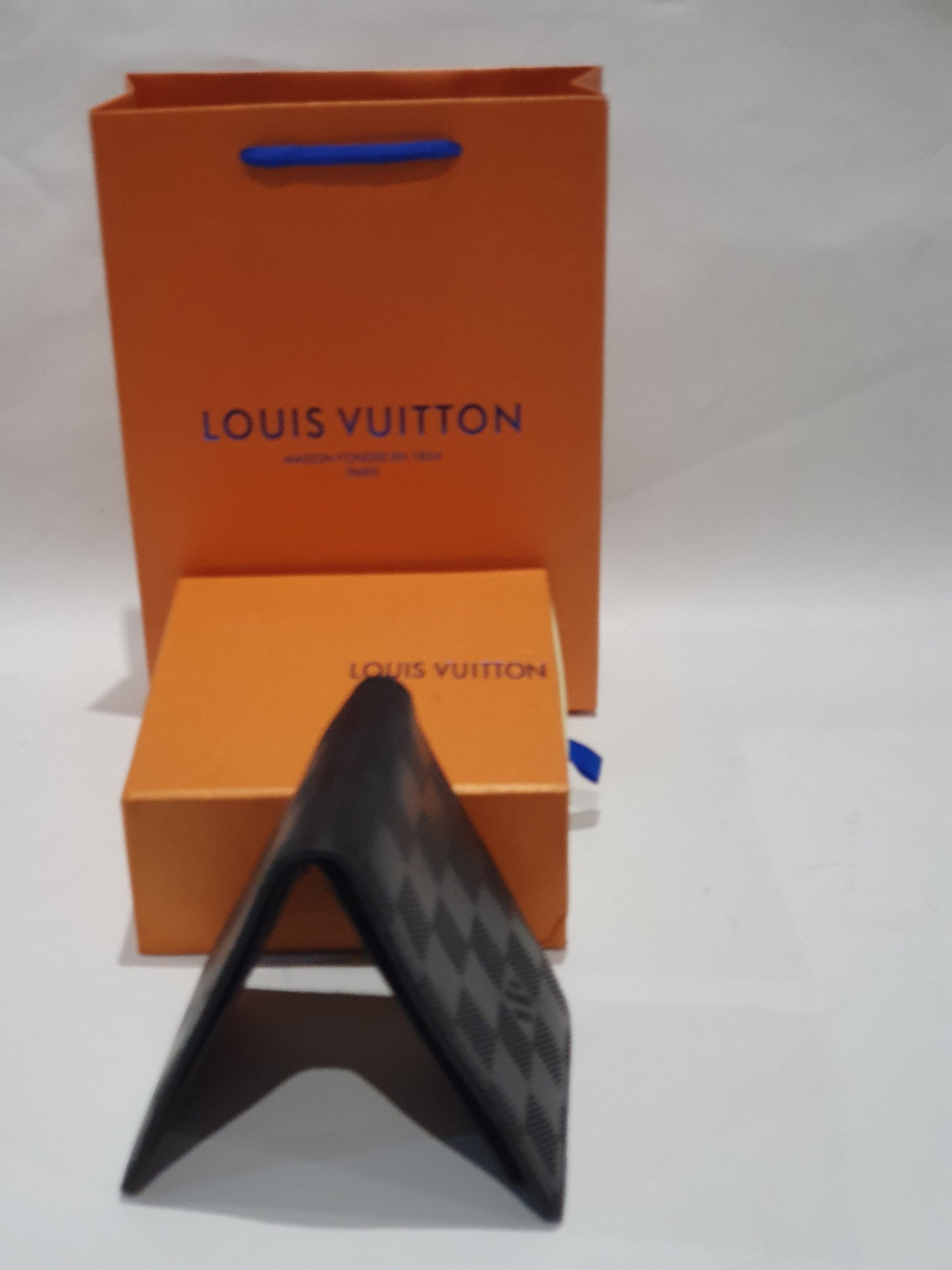 Louis Vuitton Wallet (Men)