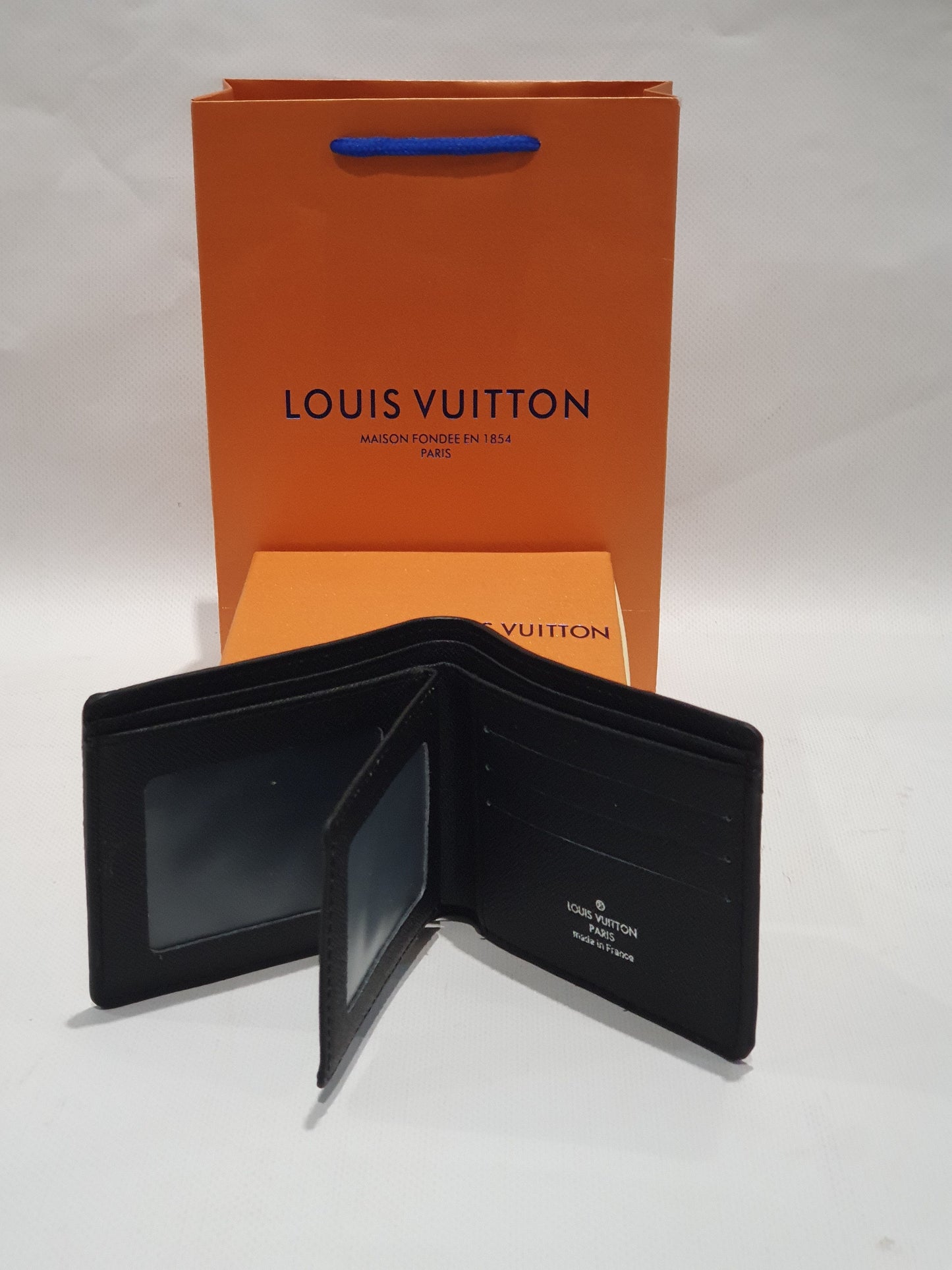 Louis Vuitton Wallet (Men)