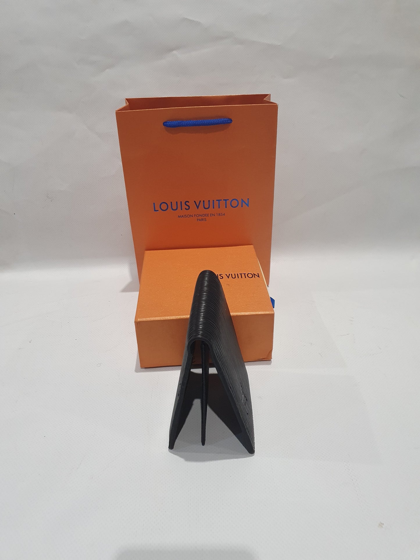 Louis Vuitton Wallet (Men)