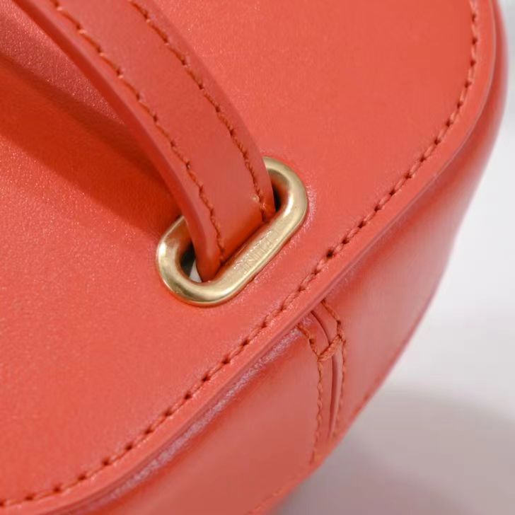 SQUARE BOX CROSSBODY BAG 11 FIRE ORANGE CALFSKIN Amelia