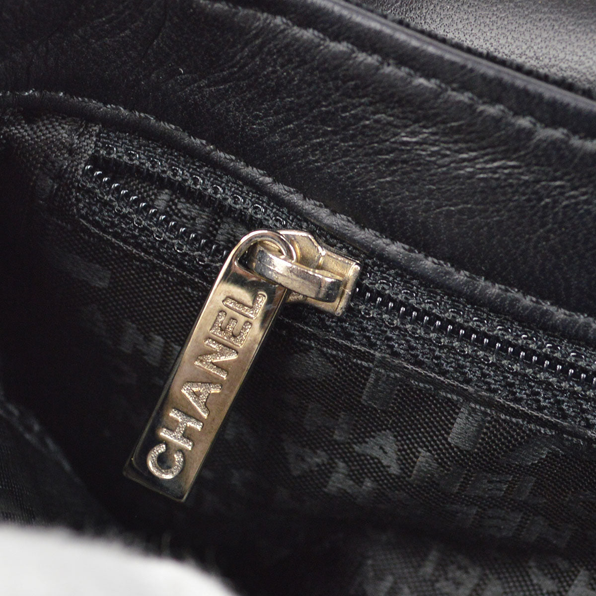 CHANEL 2005 Camelia Single Chain Shoulder Bag Black Velvet BT16815h