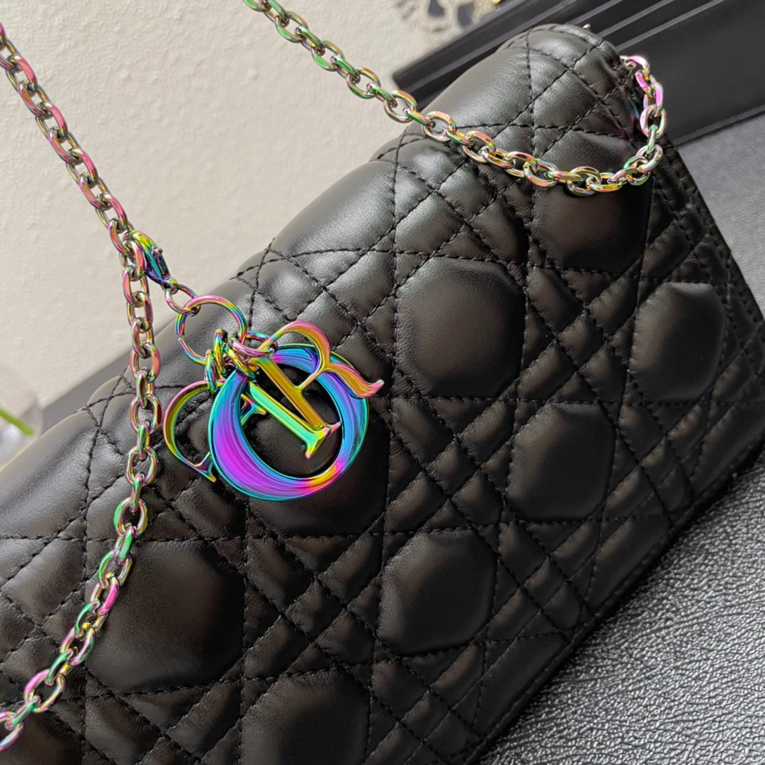 CARO SLIM POUCH 21 BAG IN BLACK CALFSKIN Amelia