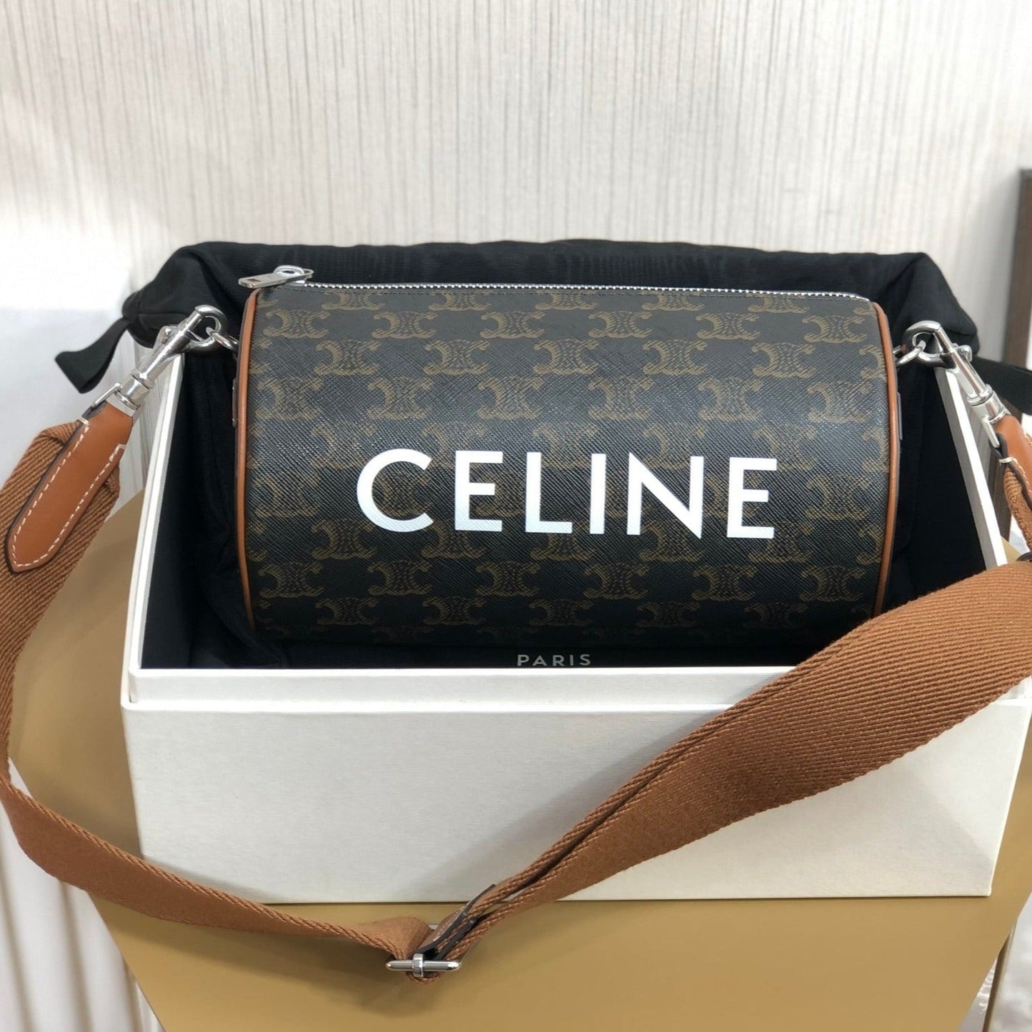CYLINDRICAL 22 BAG BLACK PATTERN COWHIDE Amelia Amelia