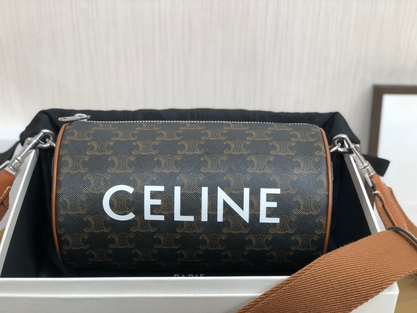 CYLINDRICAL 22 BAG BLACK PATTERN COWHIDE Amelia