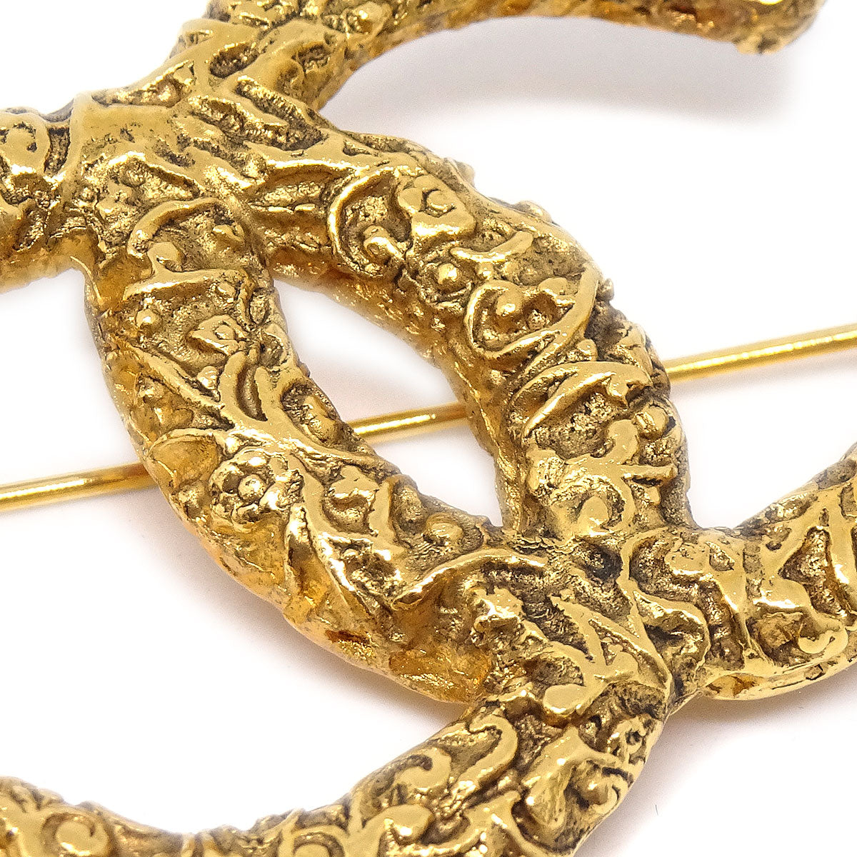 CHANEL 1993 CC Brooch Pin Gold Medium 64501