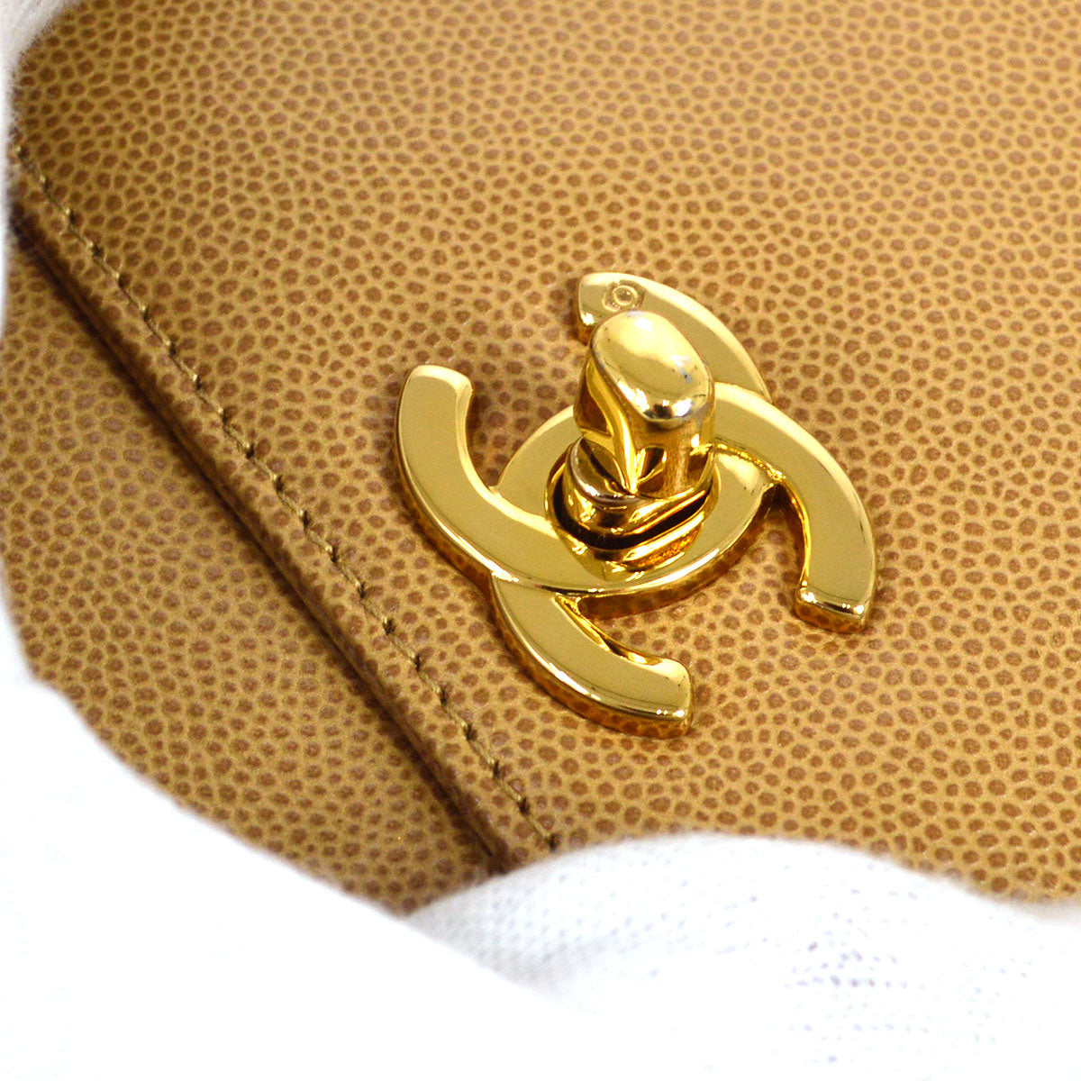 CHANEL 1999 Beige Caviar Trapezoid Shoulder Bag 85359