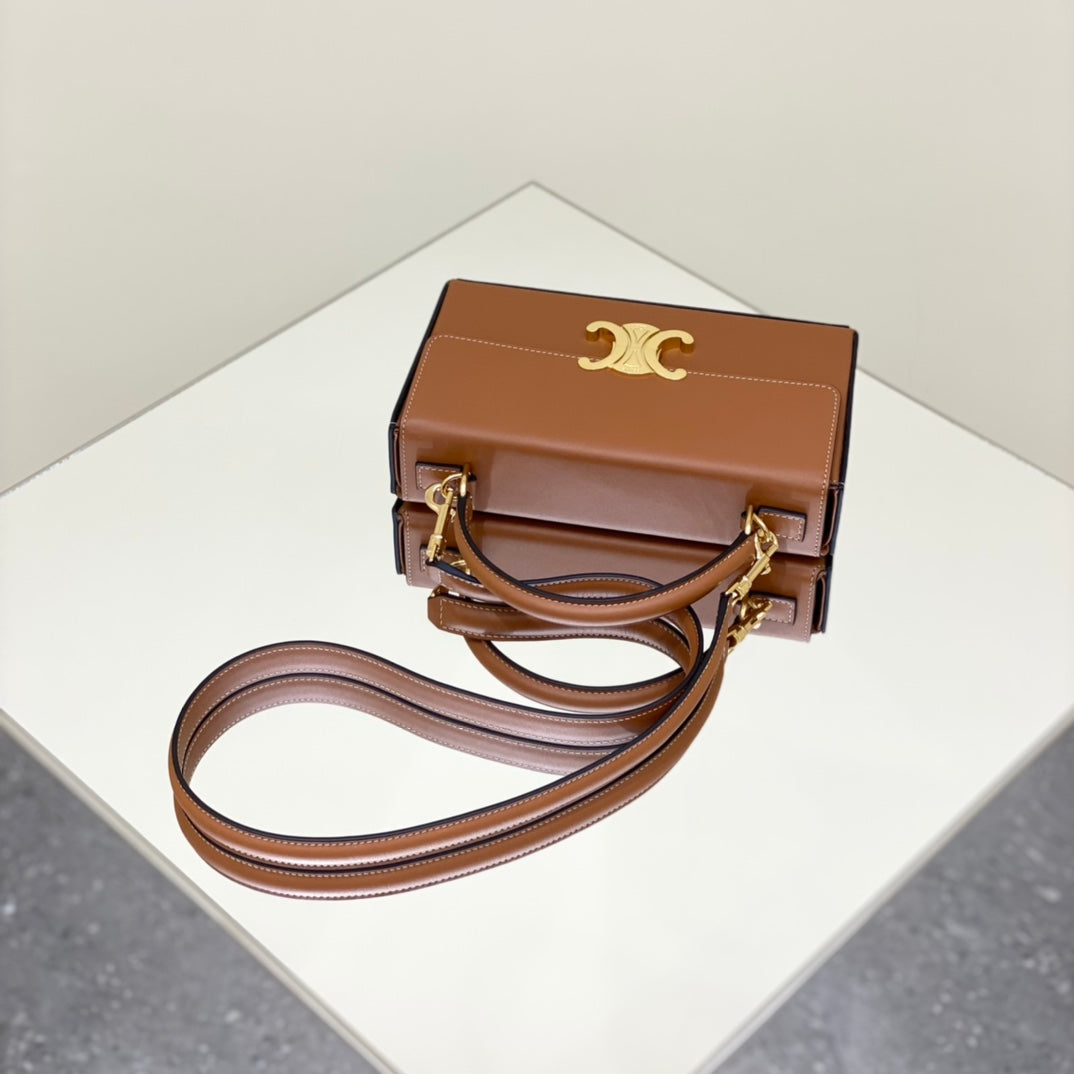 BOX TRIOMPHE 22 TAN NATURAL CALFSKIN Amelia Amelia
