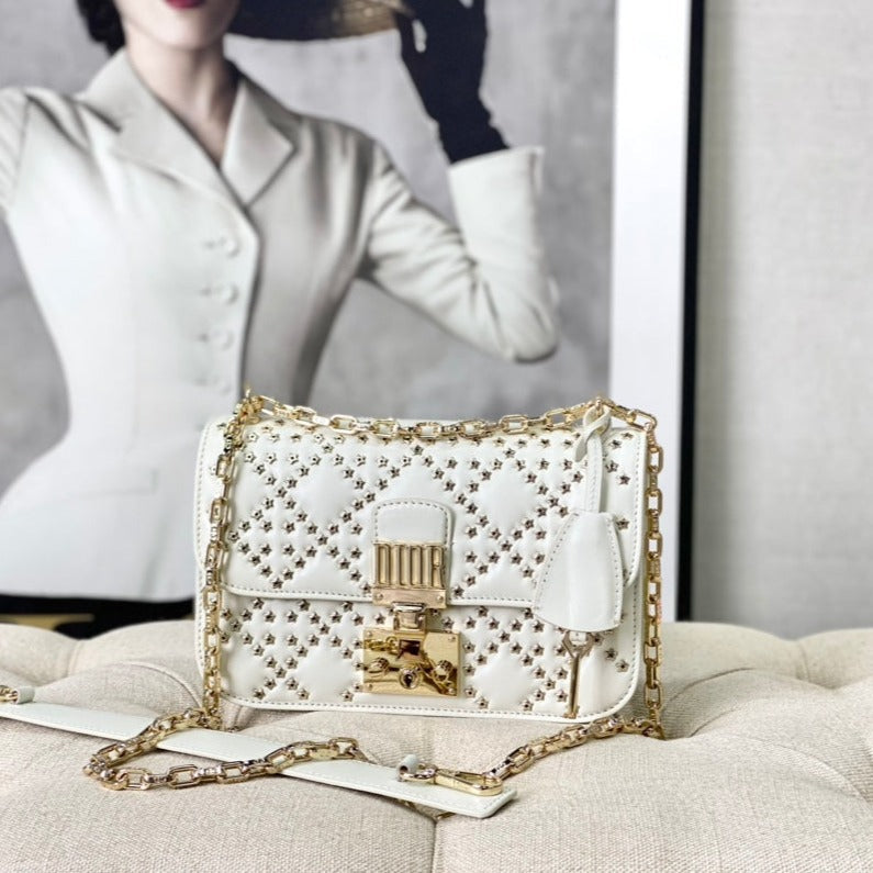 LIMITED BAG 21 IN WHITE LAMBSKIN Amelia