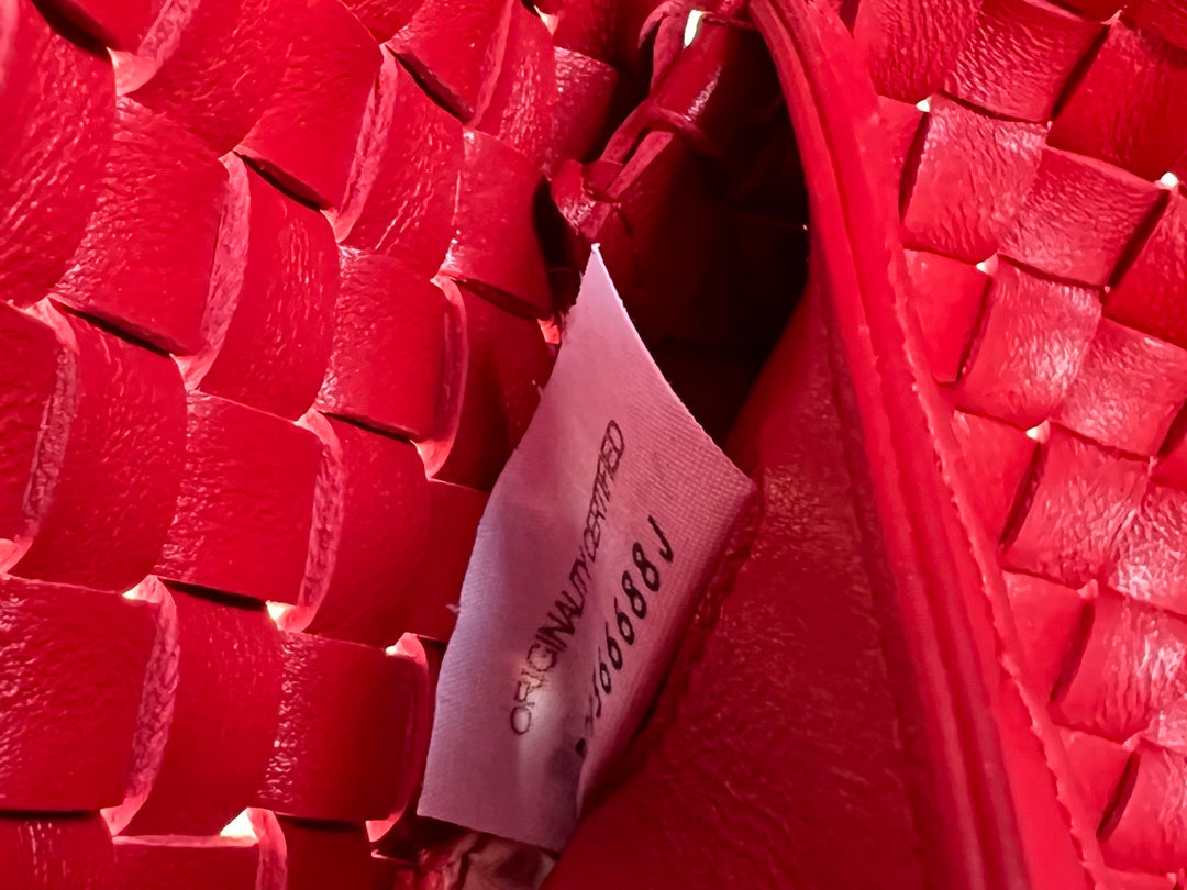 MINI CABAT 20 IN RED LAMBSKIN Amelia Amelia