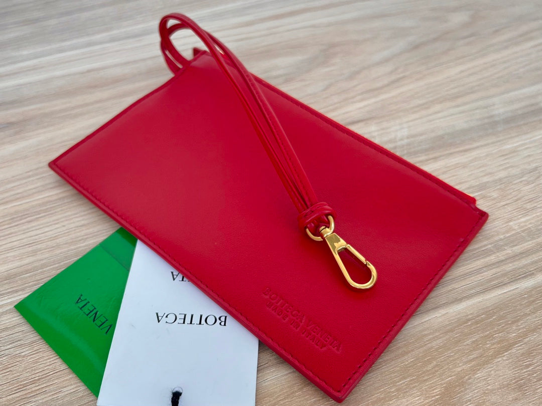 MINI CABAT 20 IN RED LAMBSKIN Amelia