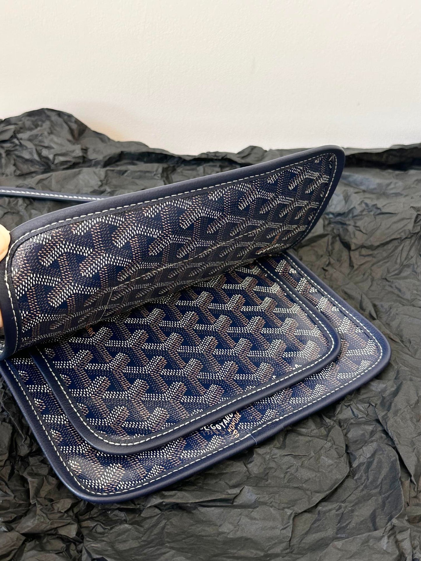 PLUMET POCKET WALLET 20 IN NAVY BLUE GOYARDINE CANVAS AND LAMBSKIN TRIM Amelia