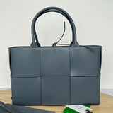 ARCO TOTE 36 IN TROUT GRAY CALFSKIN Amelia