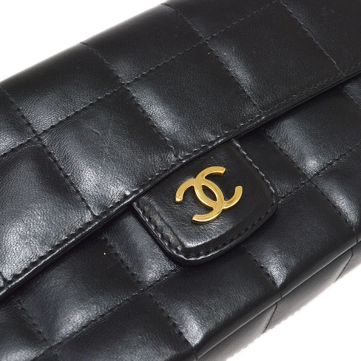 CHANEL 2003-2004 Camellia Choco Bar Shoulder Bag Mini Black Lambskin 15690