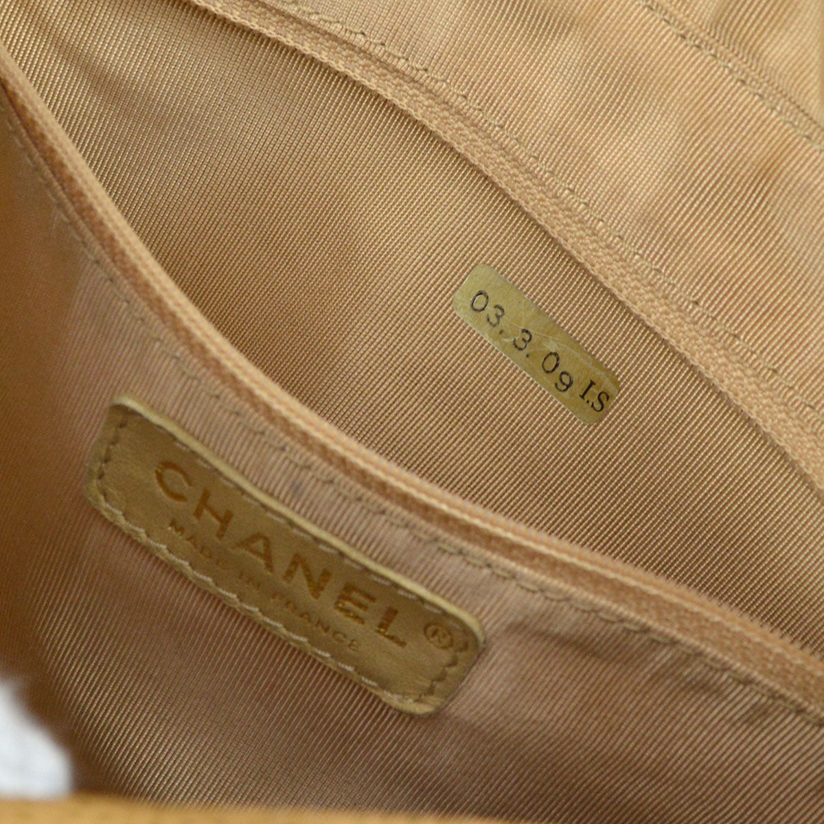 CHANEL 2001-2003 Hobo Bag 24704
