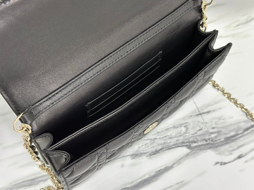 LADY CHAIN BAG 21 IN BLACK LAMBSKIN Amelia