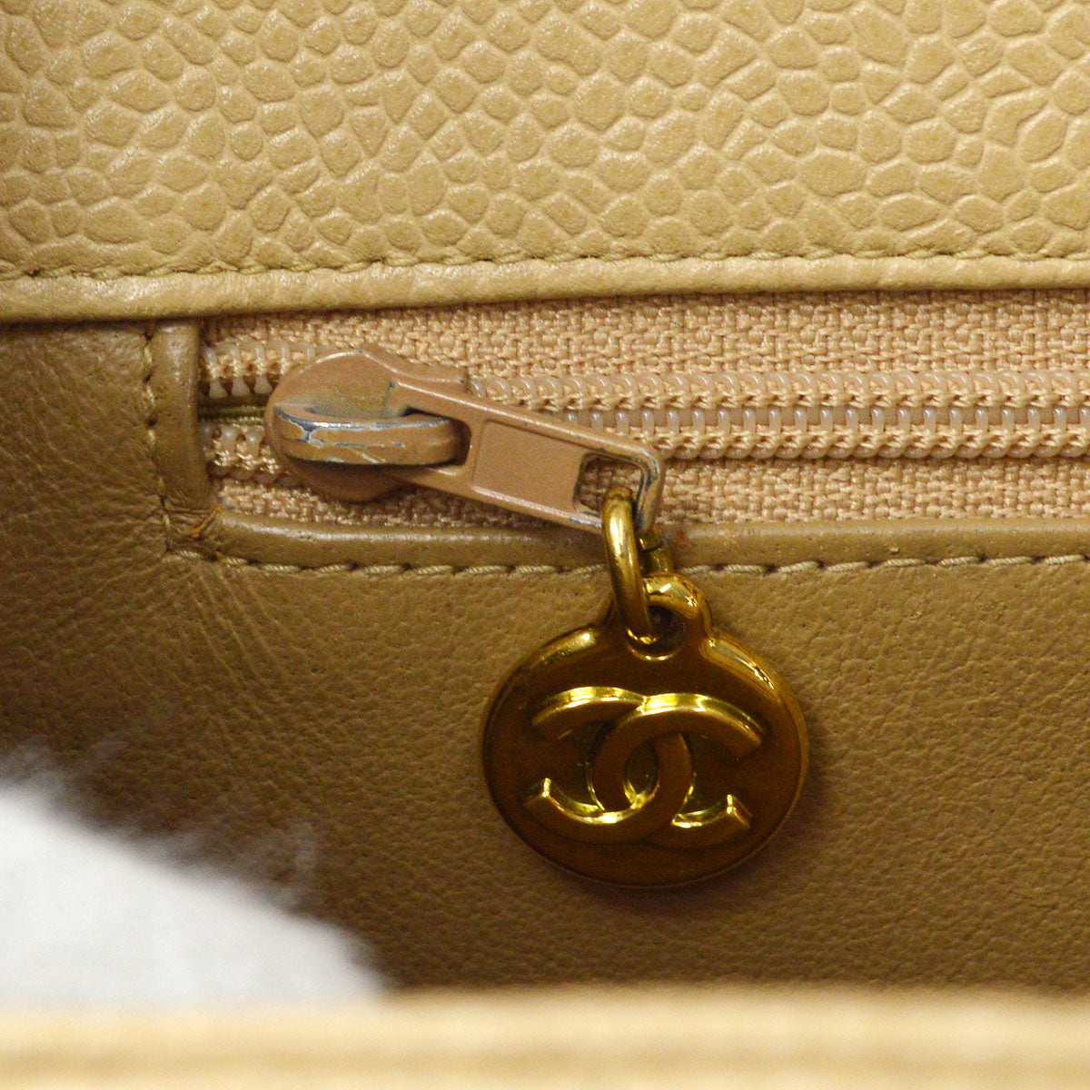 CHANEL Pocket Chain Tote Beige Caviar 26469
