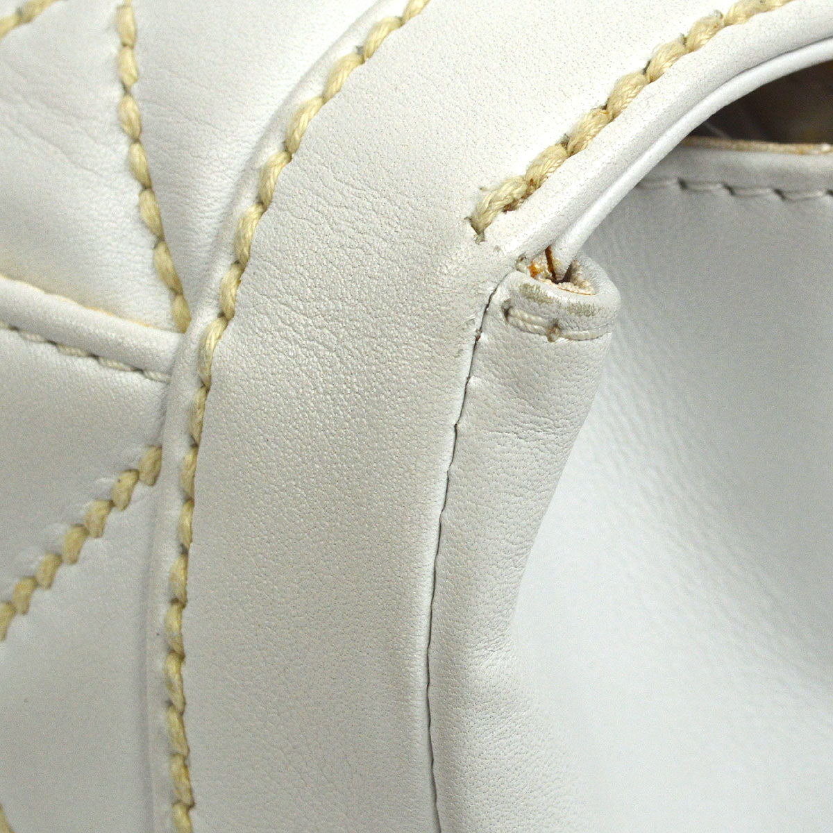 CHANEL 2004-2005 Wild Stitch Handbag Medium White Calfskin 47807