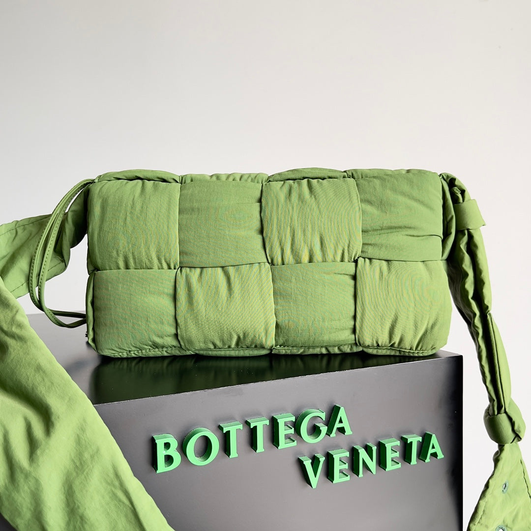 Amelia CASSETTE 32 BAG IN GREEN FERN POLYAMIDE Amelia