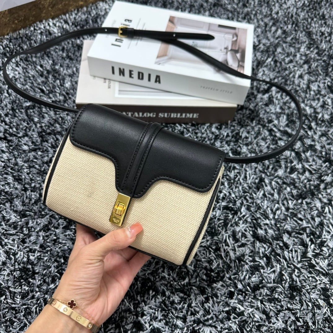 CLASSIC MINI 18 WHITE BLACK CALFSKIN Amelia