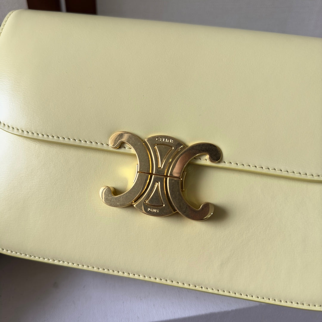 CLASSIQUE TRIOMPHE BAG 22 IN YELLOW CALFSKIN Amelia Amelia