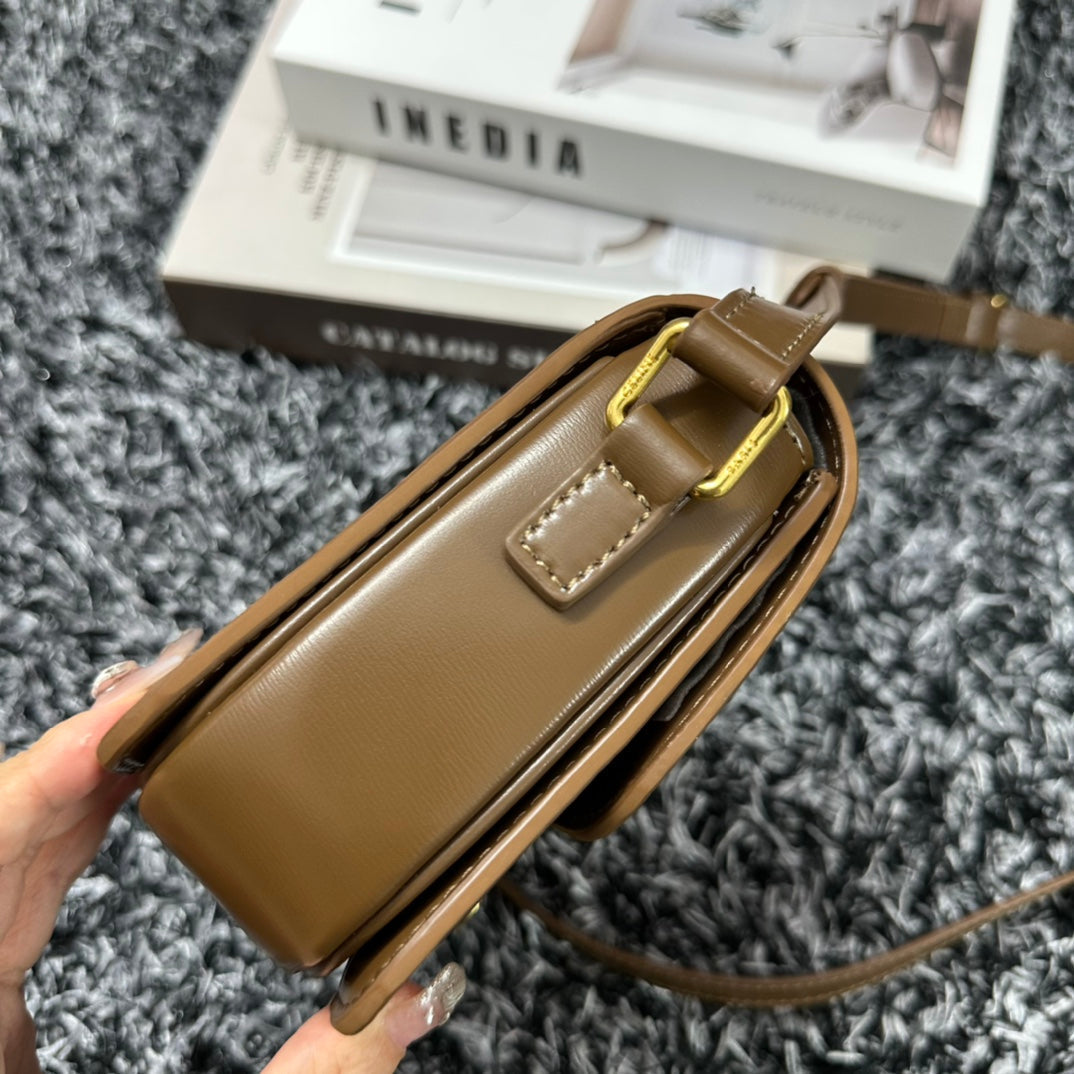 TRIPHOME TEEN 18 CARAMEL BROWN COWHIDE LEATHER Amelia Amelia