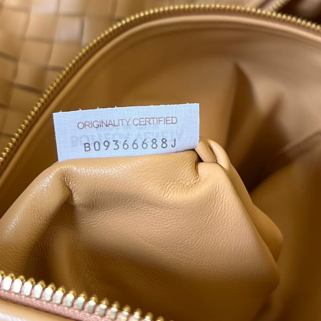 SMALL JODIE 48 GOLDEN BROWN CALFSKIN Amelia