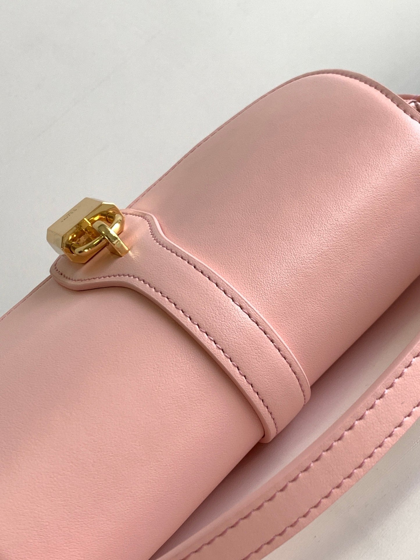 MINI TABOU CLUTCH 18 CALFSKIN SAKURA PINK Amelia Amelia