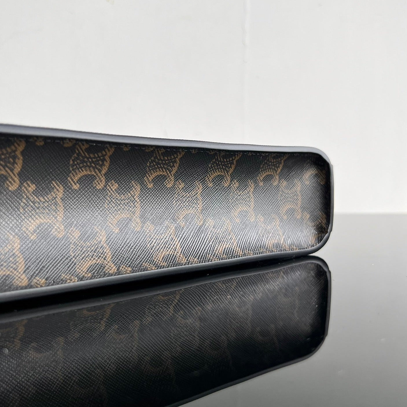 CABAS TRIOMPHE 21 BLACK CALFSKIN TOTE Amelia Amelia