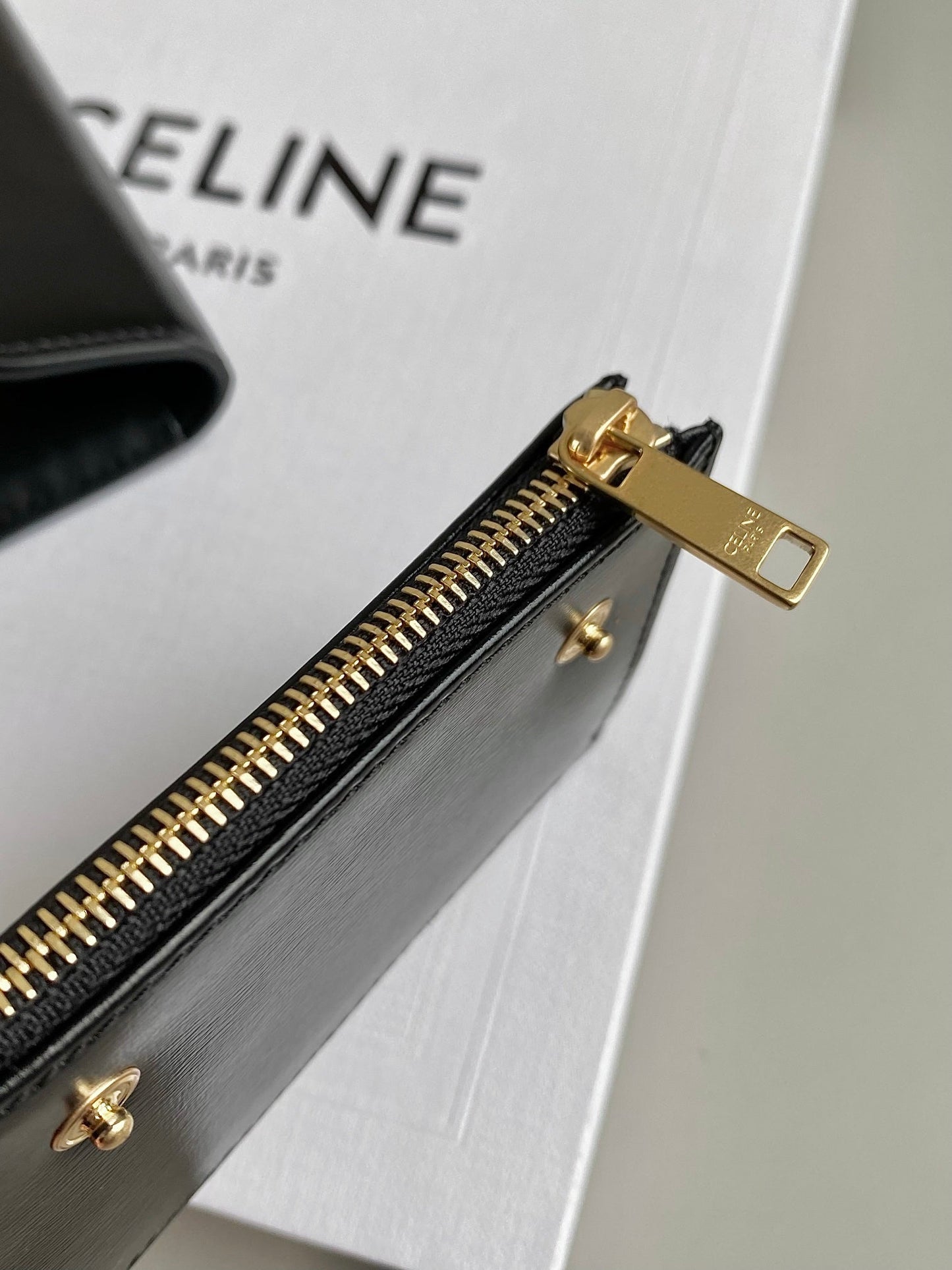 TRIOMPHE 9 WALLET TWO-IN-ONE BLACK CALFSKIN Amelia